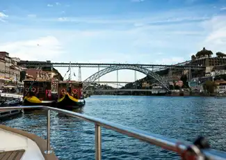 Ferry sur le Douro, Porto, Portugal, Porto Pass.