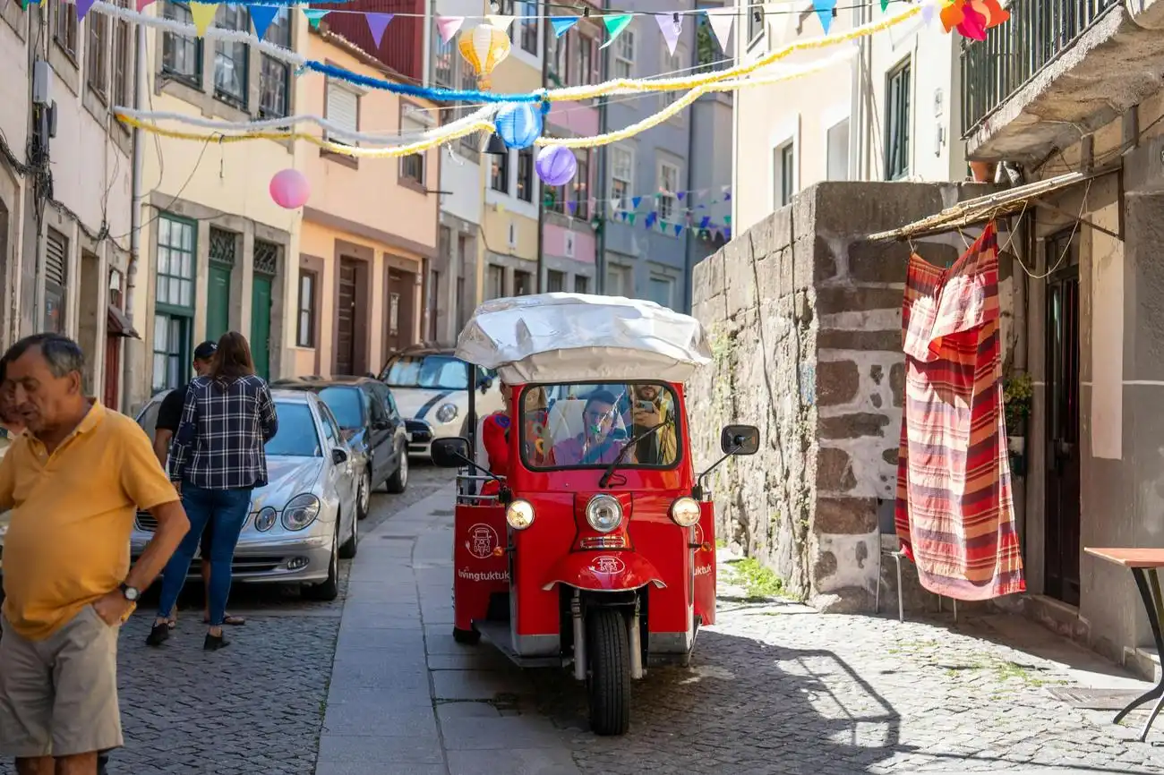 Porto: Guided Tuk Tuk City Tour + Cruise, Porto, Portugal, Porto Pass.