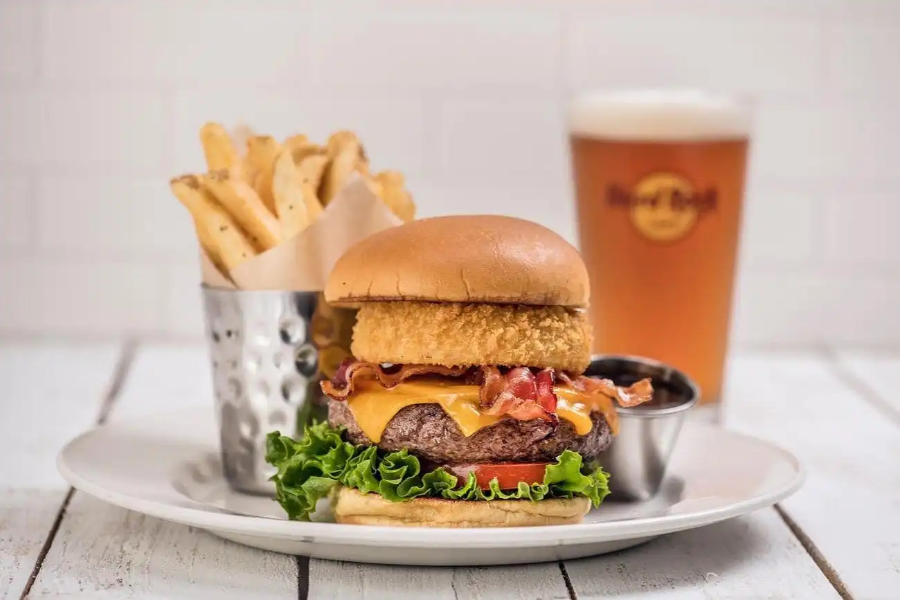 Hard Rock Cafe Porto: Skip the Line + Best Price Menu, Porto, Portugal, Porto Pass.