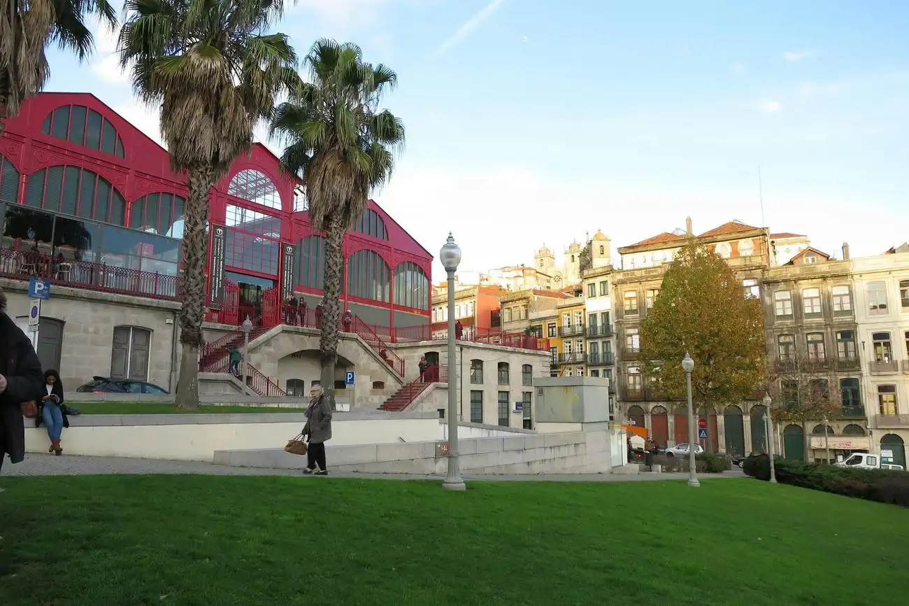 Porto: Guided Walking Tour + Lunch + Wine Tasting + Boat Ride, Porto, Portugal, Porto Pass.
