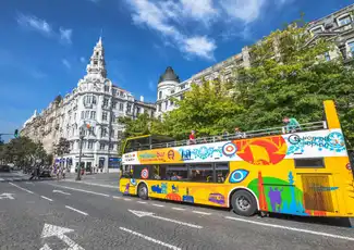 Oporto: Tour en bus turístico Yellow Bus, crucero por el río y visita a bodega, Oporto, Portugal, Porto Pass. Oporto: Tour en bus turístico Yellow Bus, crucero por el río y visita a bodega, Oporto, Portugal, Porto Pass.