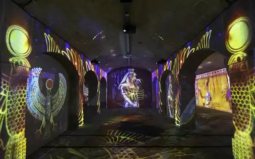 Geheimnisvolles Ägypten in der Immersivus-Galerie Porto, Porto, Portugal, Porto Pass. Geheimnisvolles Ägypten in der Immersivus-Galerie Porto, Porto, Portugal, Porto Pass.