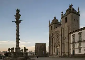 Catedral do Porto: Entry Ticket, Porto, Portugal, Porto Pass.
