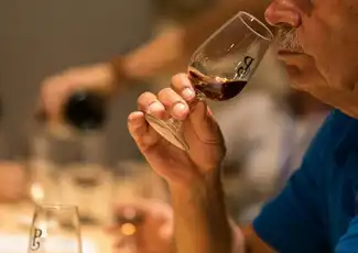 Caves Poças: Guided Tour + Tasting of 3 Port Wines, Vila Nova de Gaia, Portugal, Porto Pass.