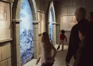 Adega Fonseca e Museu WOW: Bilhete de entrada, visita guiada + degustação, Porto, Portugal, Porto Pass.
