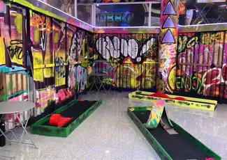 Indoor Minigolf Experience Porto, Porto, Portugal, Porto Pass.