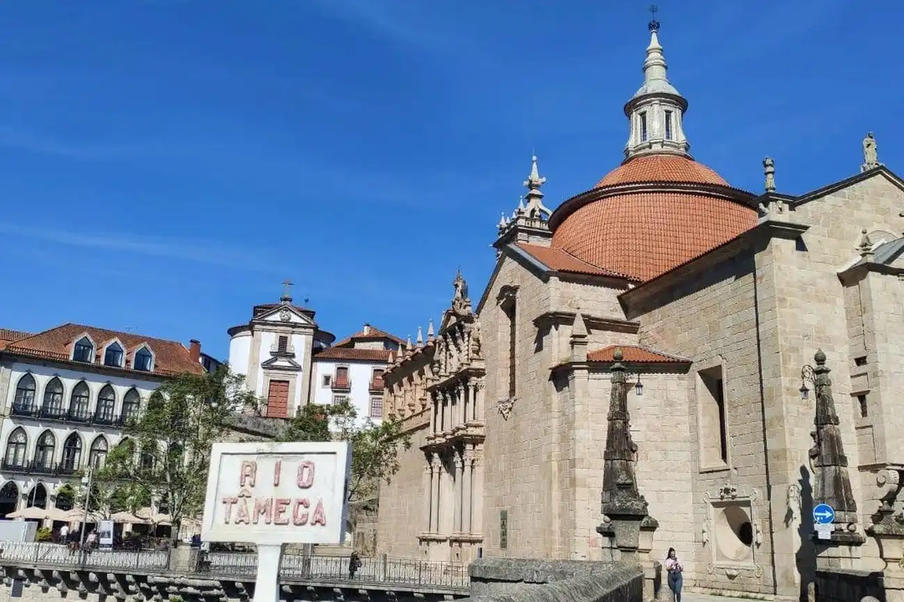Douro Valley, Amarante & Regua: Day Trip with Wine Tasting, Porto, Portugal, Porto Pass.