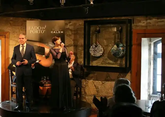 Cálem Caves: Guided Tour with Fado Show and Wine, Porto, Portugal, Porto Pass.