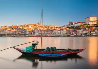 Porto: Guided Walking Tour + Lunch + Wine Tasting + Boat Ride, Porto, Portugal, Porto Pass.