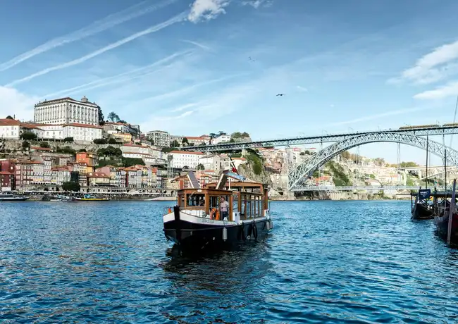 Ferry sur le Douro, Porto, Portugal, Porto Pass.