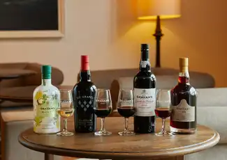 Graham's Port Lodge: Guided Tour & Port Essentials Tasting, Vila Nova de Gaia, Portugal, Porto Pass.